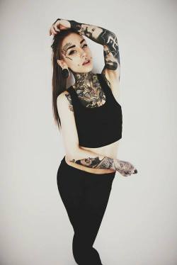  Monami Frost 