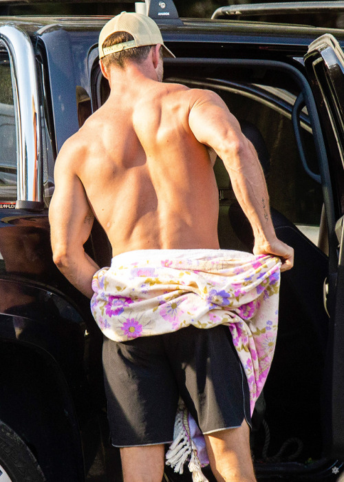 chrishemswrth: CHRIS HEMSWORTH Byron Bay, Australia (November 11, 2020)