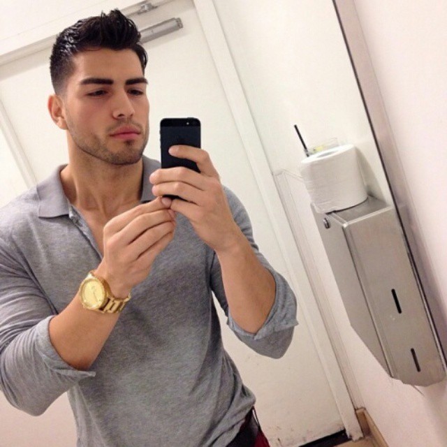 decisivo:  Insta @decisivo follow back ♡😘