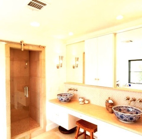 Contemporary Bathroom In Austin Bathroom Remodeling Ideas For A Medium-sized Contemporary Bathroom With