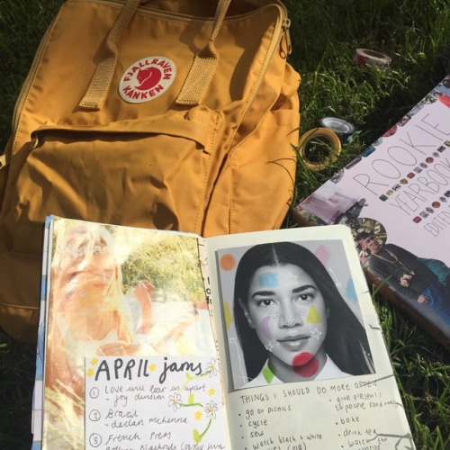 thespacegrl - journaling in the grass is my favourite thing to do...