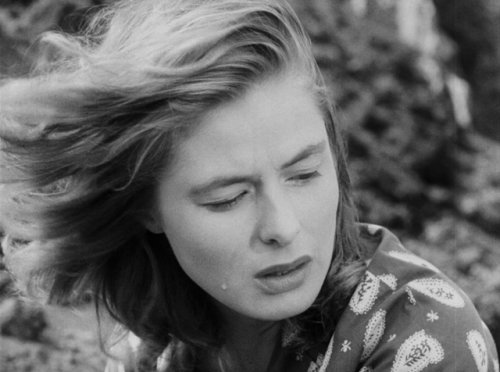 365filmsbyauroranocte:Ingrid Bergman in Stromboli (Roberto Rossellini, 1950)