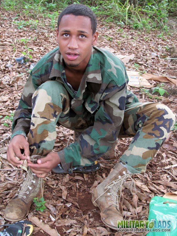 militaryboysblog:  Young gay commando flashes alfresco view all free photos