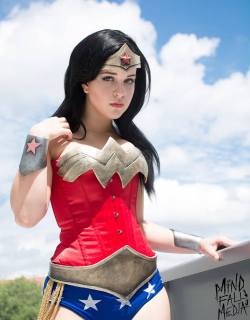 cosplayandgeekstuff:  BevanMania (USA) as Wonder Woman. Photo by: MindFall Media