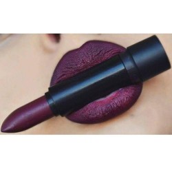 meltcosmetics:@aspa_shidaqin pretty full pout in DARKROOM lipstick 
