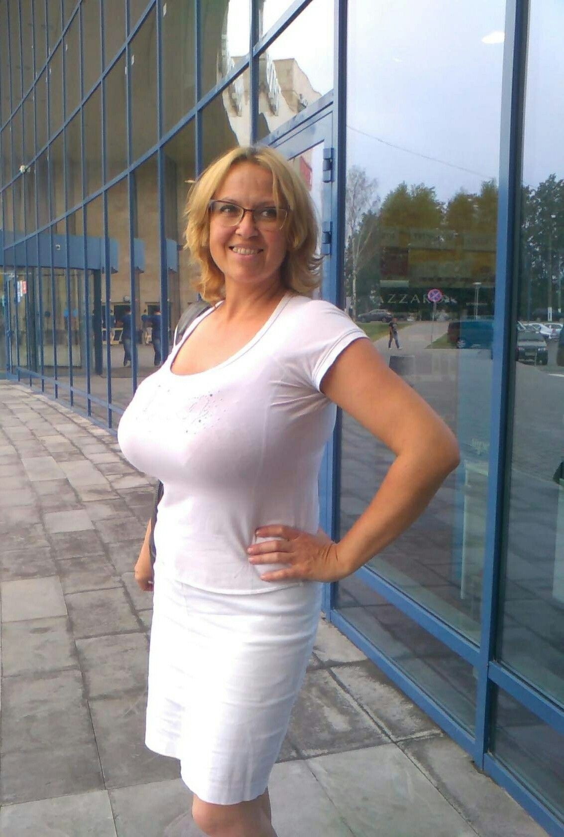 Mature Ladies Dressed And Sexy