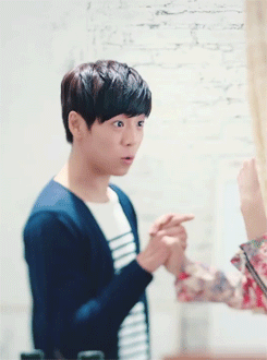 ilhoonoppa:  Lee Hyun Woo being all cute & stuff 