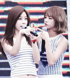 hyerilees:  hyejin please 