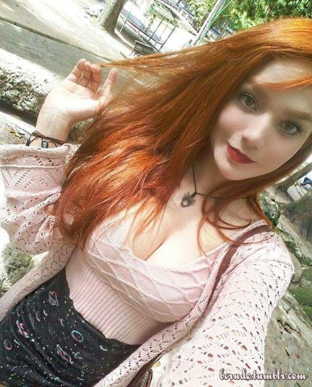 While in the park, Kamila snapped a selfie and sent it to Mr. Crude with the message, “Horny for you! Fuck me here? Or want me to come to your place? It’s been so long I know I’ll be very tight for you.”He quickly replied asking,