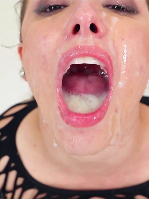 Porn photo Cum in mouth