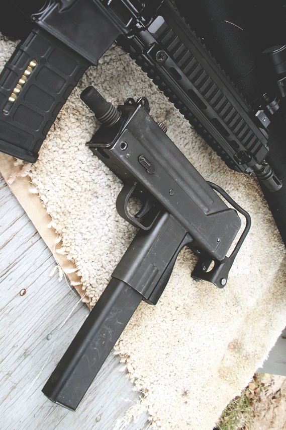 drugera:  MAC-10            