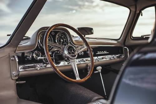 utwo:  1955 Mercedes-Benz 300 SL Gullwing© aaron robinson  