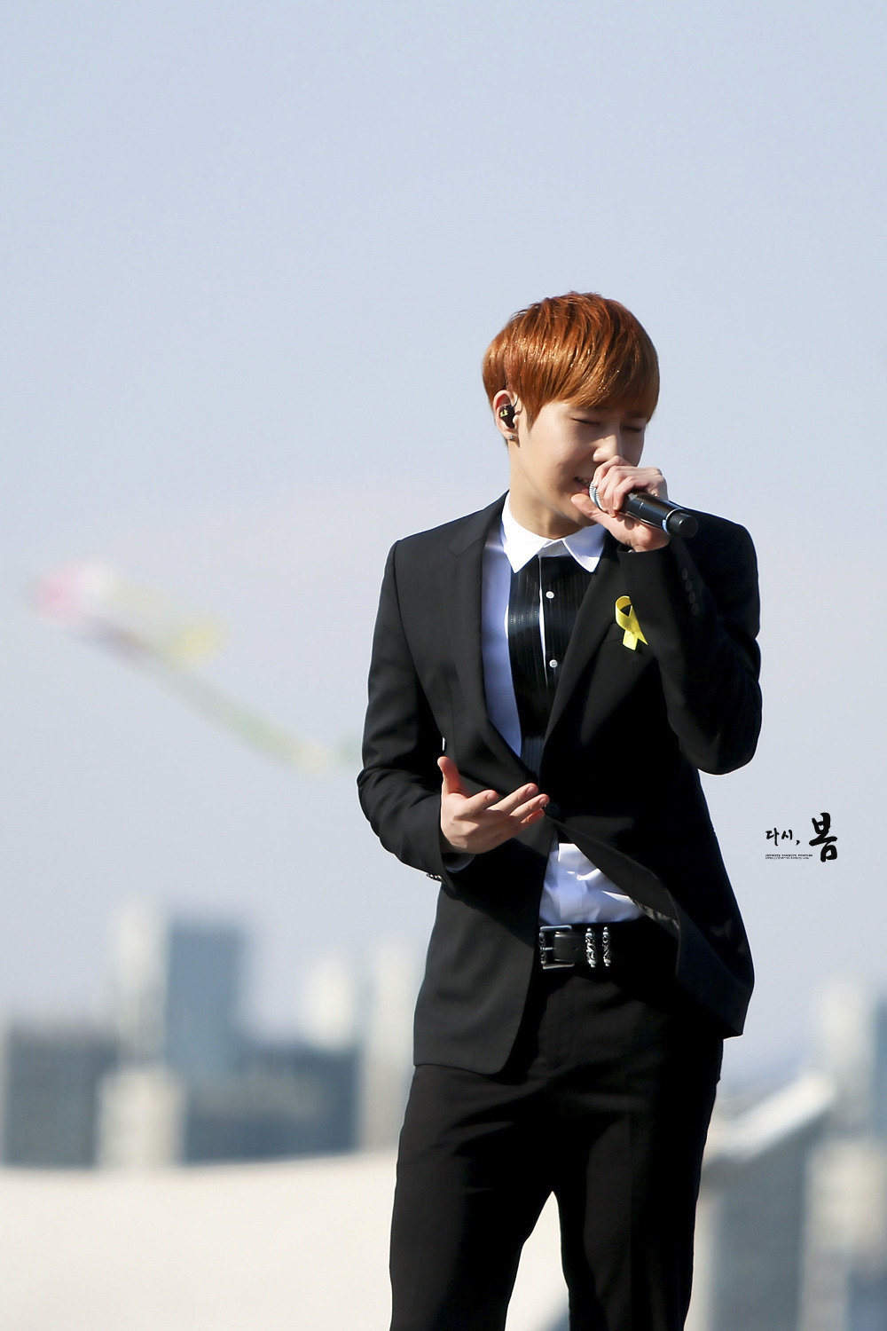 ifntgyu:  ©다시, 봄 do not edit, crop or remove watermark. 