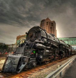 doyoulikevintage:Old N&W steam engine