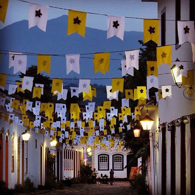 Paraty por @pedrodedeus_ . ✨🔝✨ Siga @ParatyTOP 🔸 O @RioInterior apoia a rede @RiodeJaneiroTOP 🔸
. .
#Paraty, #ParatyTOP, #RiodeJaneiro, #RiodeJaneiroTOP, #Brasil, #RJ, #IgersRio, #IgersBrasil, #IG_RiodeJaneiro_, #IG_Brazil_, #IG_Brasil_, #JJ_Brasil,...