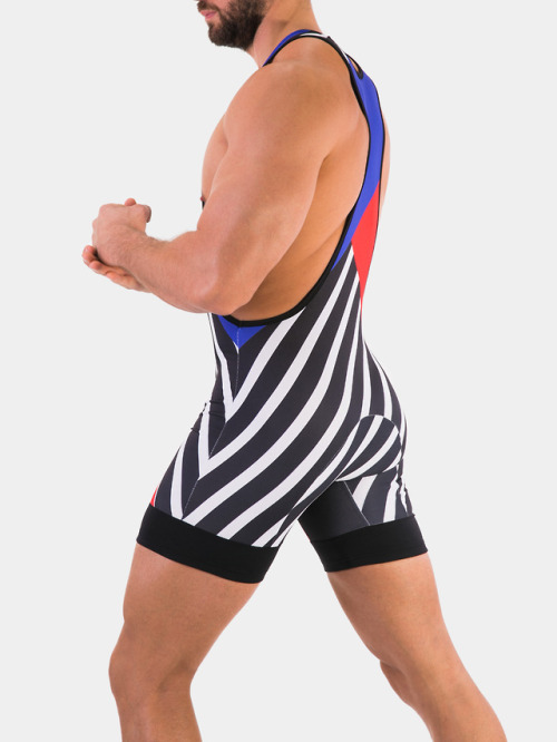 You will be sure to make an entrance with the colourfully daring design of this wrestling suit. &nbs