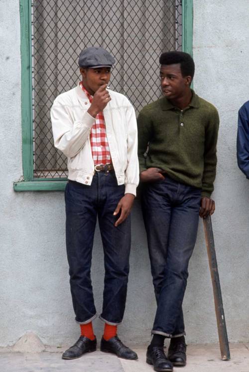 sunbookie:  twixnmix:  The Young Men of Watts Bill Ray   In 1966 One year after the August 1965 Watts Riot (also known as the Watts Rebellion   or Watts Uprising) in Los Angeles, LIFE magazine sent photographer Bill Ray to California, to cover the young