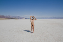 openbooks:  A clichéd “Easter art nude”