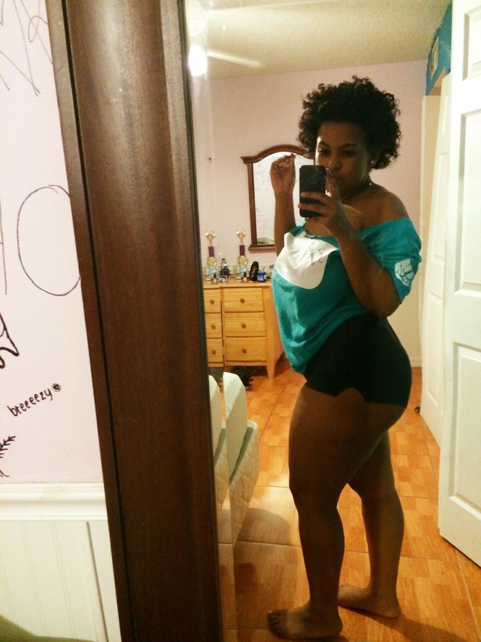 nasty-naj:  that ass getting rounder!!!! 