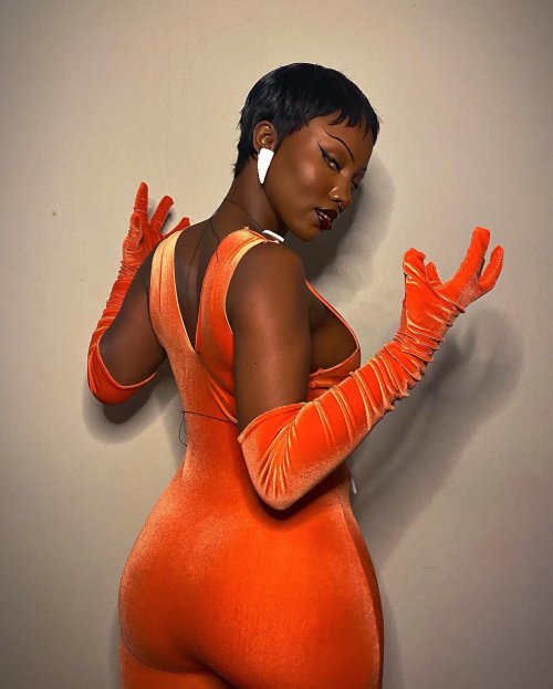 superheroesincolor: Vixen (Mari McCabe) #Cosplay by  Nitta Roze Cosplayer instagram  / twitter / bea