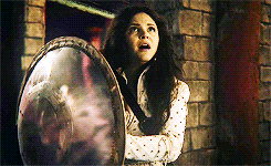 mitchellfowler:  make me choose: onceuponahookedswan asked: mary margaret or snow