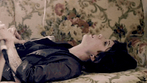 melesbian:  Can I make you do this in bed, Tegan? 