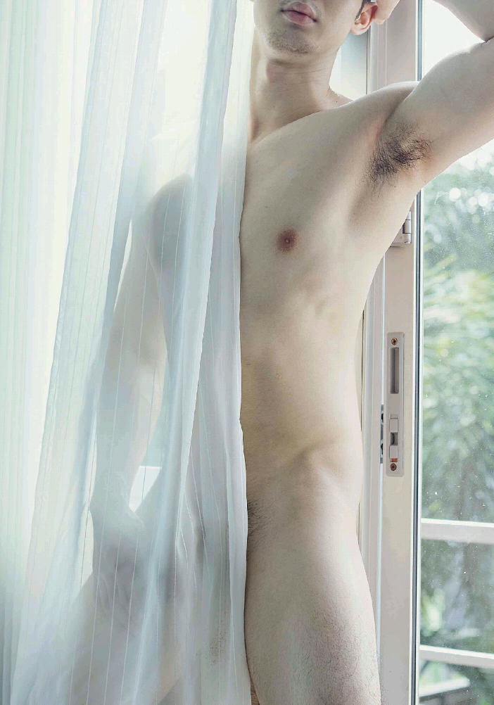 dean-asianhunks:   Bat Tanaphong@9        09/08/18  