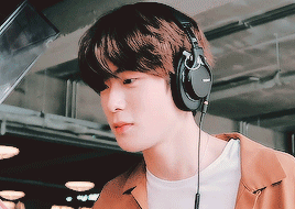Jaehyun Being Boyfriend Material (+ Hair P*rn)