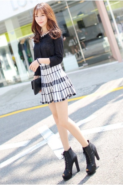 aosakana:  BRONCY Skirts | “Check A-Line Mini Skirt (BRONCY)” by YesStyle - via chictopia