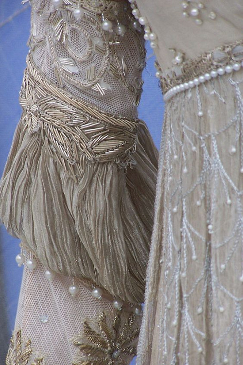 ruched: “Breathe” gown worn by Drew Barrymore in Ever After (1998)Costume design by Jenny Beavan