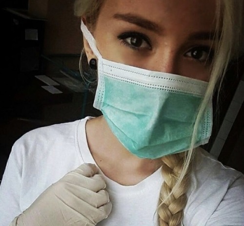 https://gloveslover.tumblr.com/post/167952887983