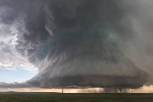 Anticyclone TornadoesThis photo is showing more than just an impressive supercell thunderstorm; look