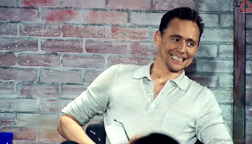 thehumming6ird:The Hiddleston Effect™: Fan Edition (with a side of Sassy Zach) ~ Because if you’ve e