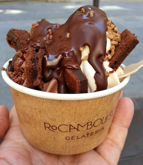 foodluxury:  Love Food? This blog is for you. 