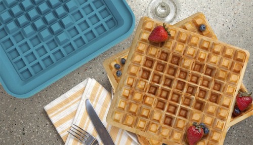 digitalramen: Chunder’s Pixel Waffle Iron lets you easily customize your breakfast.
