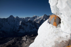 beethovensteaparty:  Camping on the side of Ama Dablam