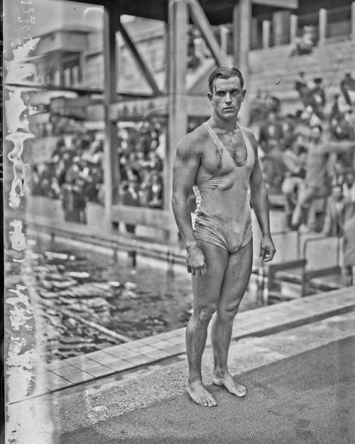Buster Crabbe, Olympic Gold Metalist 1932, Actor