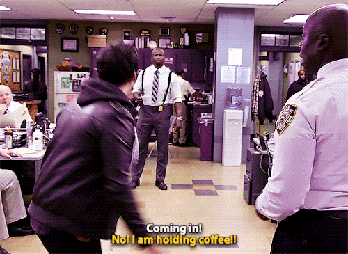 daptainholt:  An iconic moment from every B99 episode: The Mole 2x06