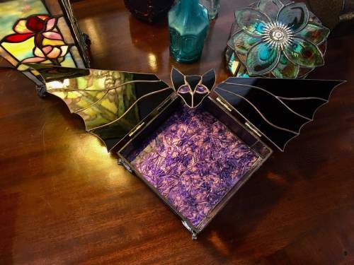 sosuperawesome:Stained Glass Bat Jewelry BoxesThe Glass Hive on Etsy