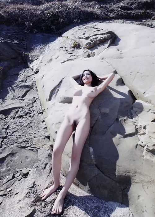 ibnaelia:  Reon Kadena
