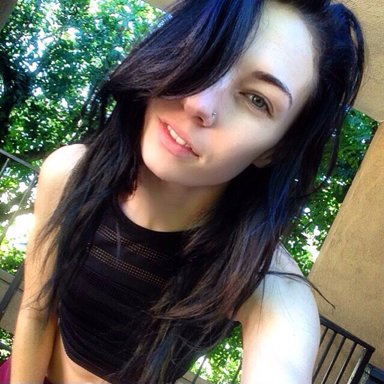 suprsmashnips:  Fresh Shower Face 🌿