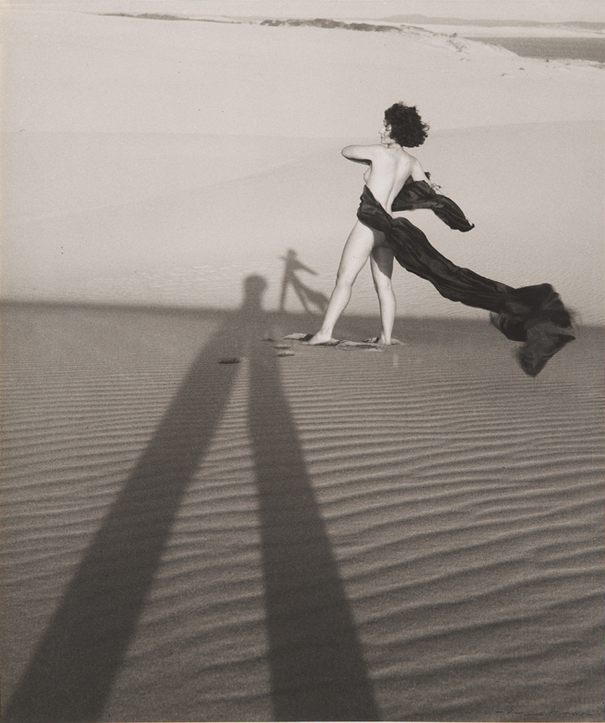 sadburro:  Late Afternoon at Cronulla Max Dupain 