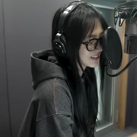 Can U Make An Imagine For Minji When Shes Been Playing Game All Day And Y/n Is Seeking For Her Attention?