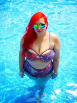 curveappeal:  Want to know how to get a bikini body? Put a bikini on your body. Boom. Done. For other style tips like this, please visit my style blog: P.S. It’s Fashion