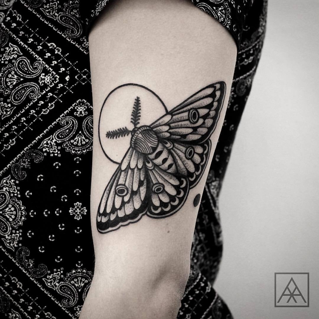 electrictattoos: maxvorax: • Mariposa • SP - 04 a 09 DEZ  ———————–