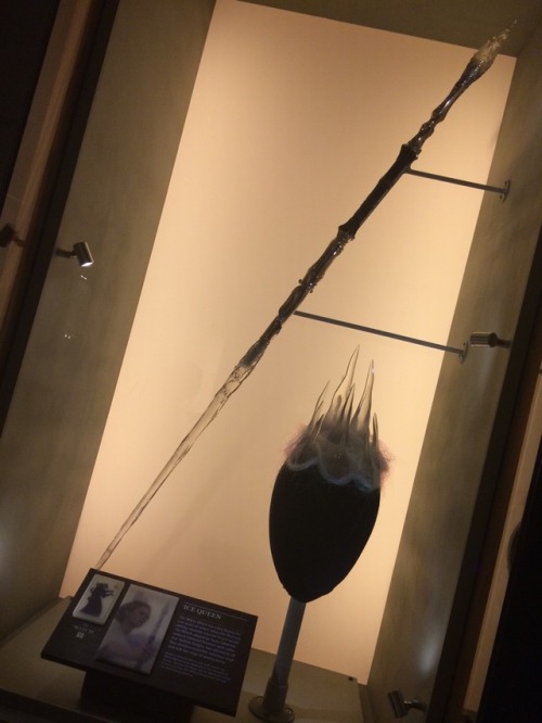 awfullybigwardrobe44:GUYS!!! A pop culture museum in my city has a fantasy exhibit and these were th