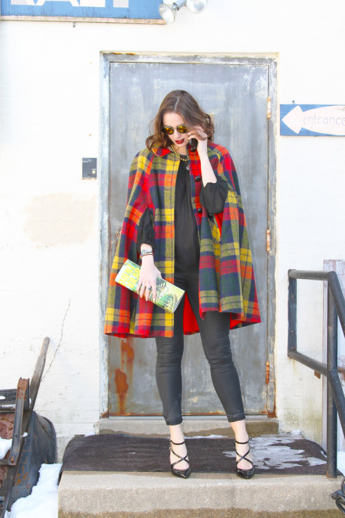 Uptown FunkWool plaid 1960’s Cape - VintageJeans by ZaraPumps by Steve Madden Sunglass NYC str