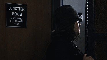 leverageepisodegifs:206: The Top Hat Job