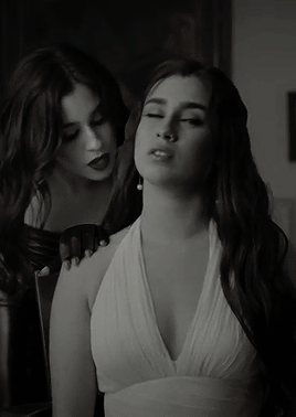laurenjaureguisource:  Wish I had no expectations.I ship it