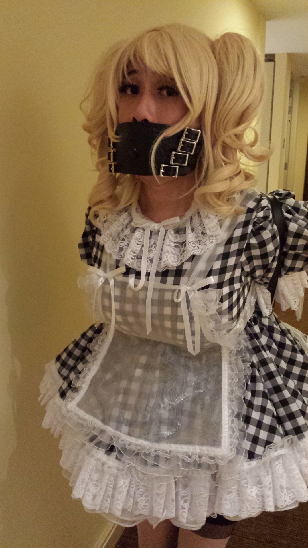 sissynessa:  sissybimbodolly:  What happened…? I woke up, suddenly fully clad in